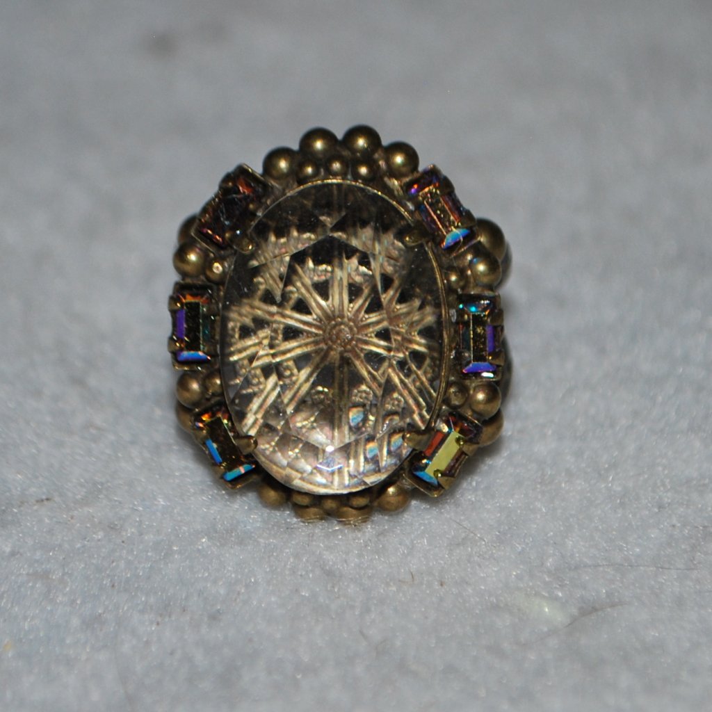 Sorrelli Raw Sugar Crystal Oasis Adjustable Ring 56$